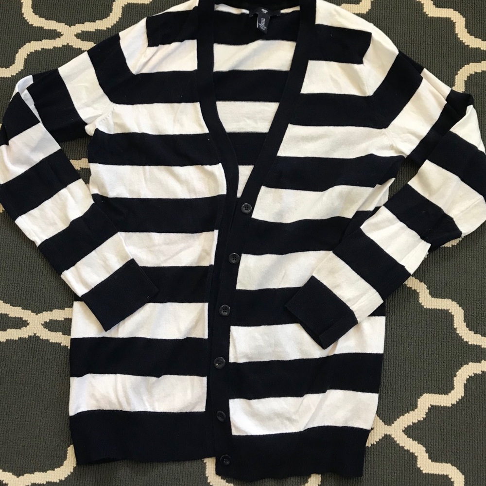 GAP blue and white stripped cardigan